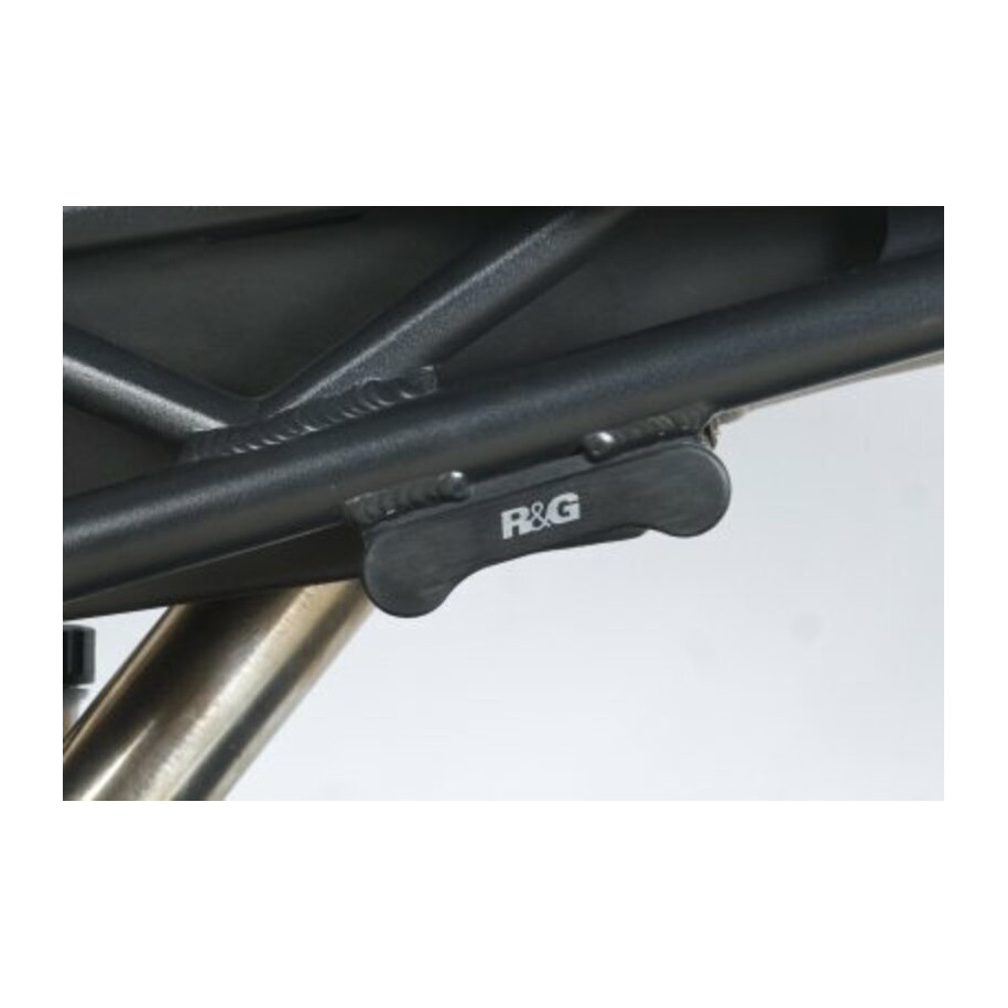 Caches orifices repose-pieds arrière R&G RACING noir Triumph Daytona 675/R