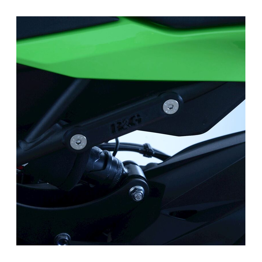 Cache orifice reposes-pied arrière R&G RACING noir