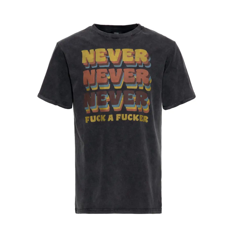 T-shirt délavé à l'acide never wild thing